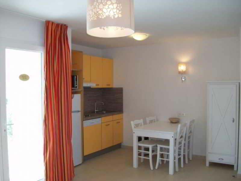 Residence Odalys Les Villas De Bel Godere 贝尔戈代尔 外观 照片